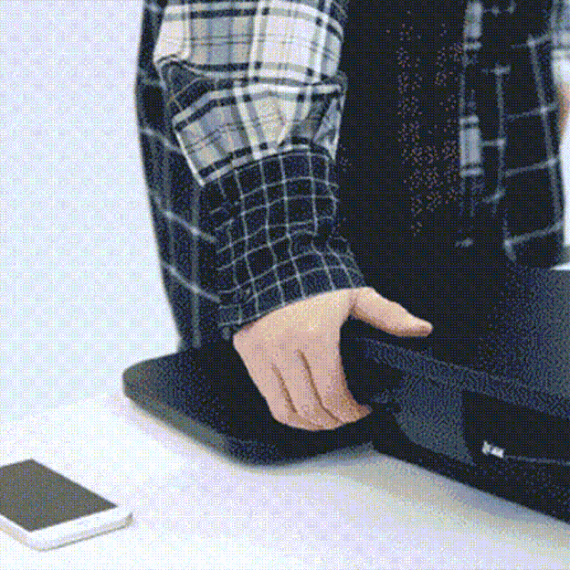 Thao tác nâng hạ trên bàn chuyển đổi FlexiSpot M7M