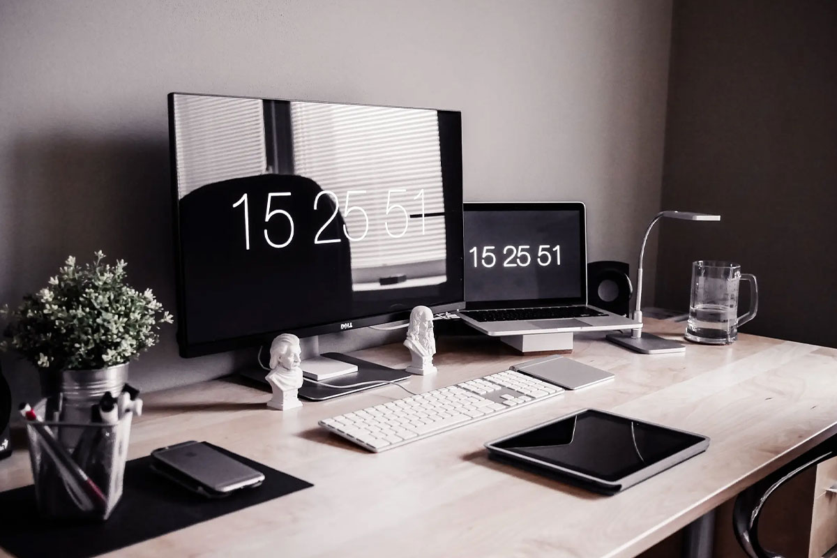Góc làm việc tối giản hiện đại