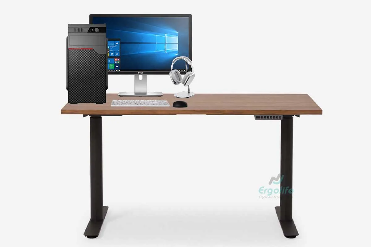 Sắp xếp đồ dùng phân bổ đều trên bàn