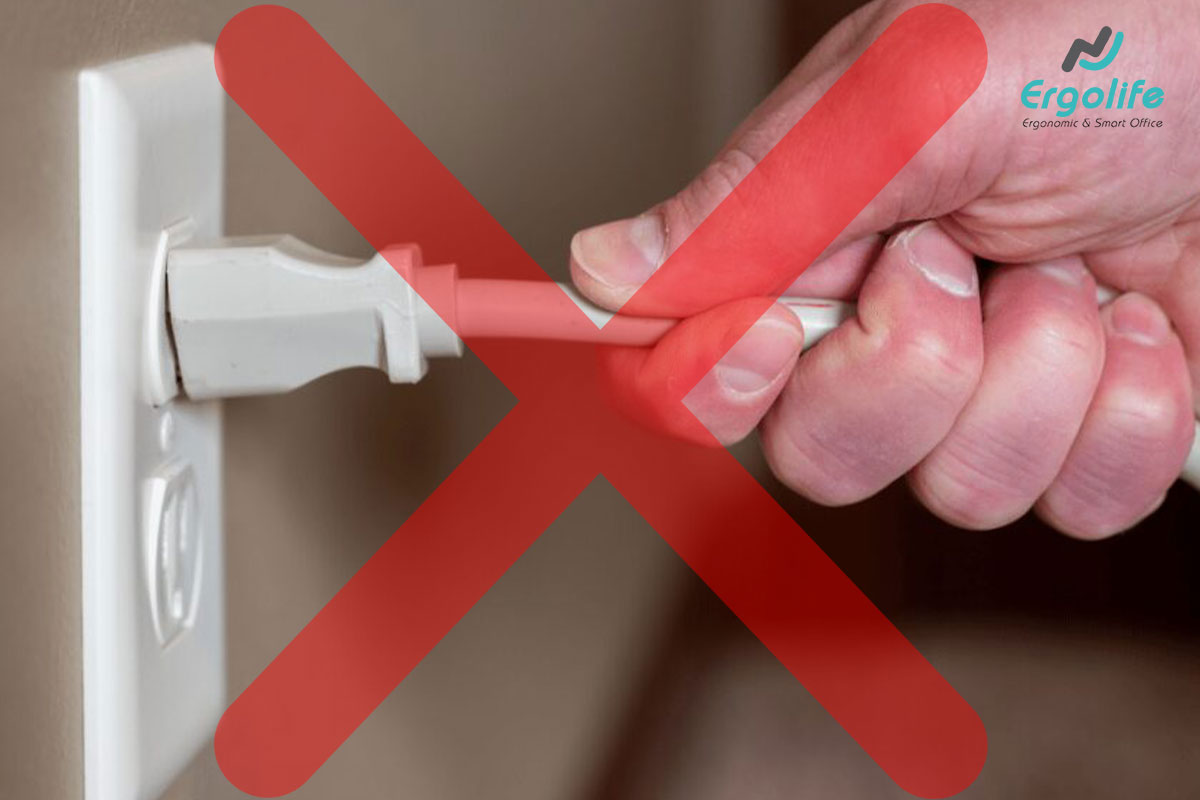 Rút ổ điện như thế nào đúng?
